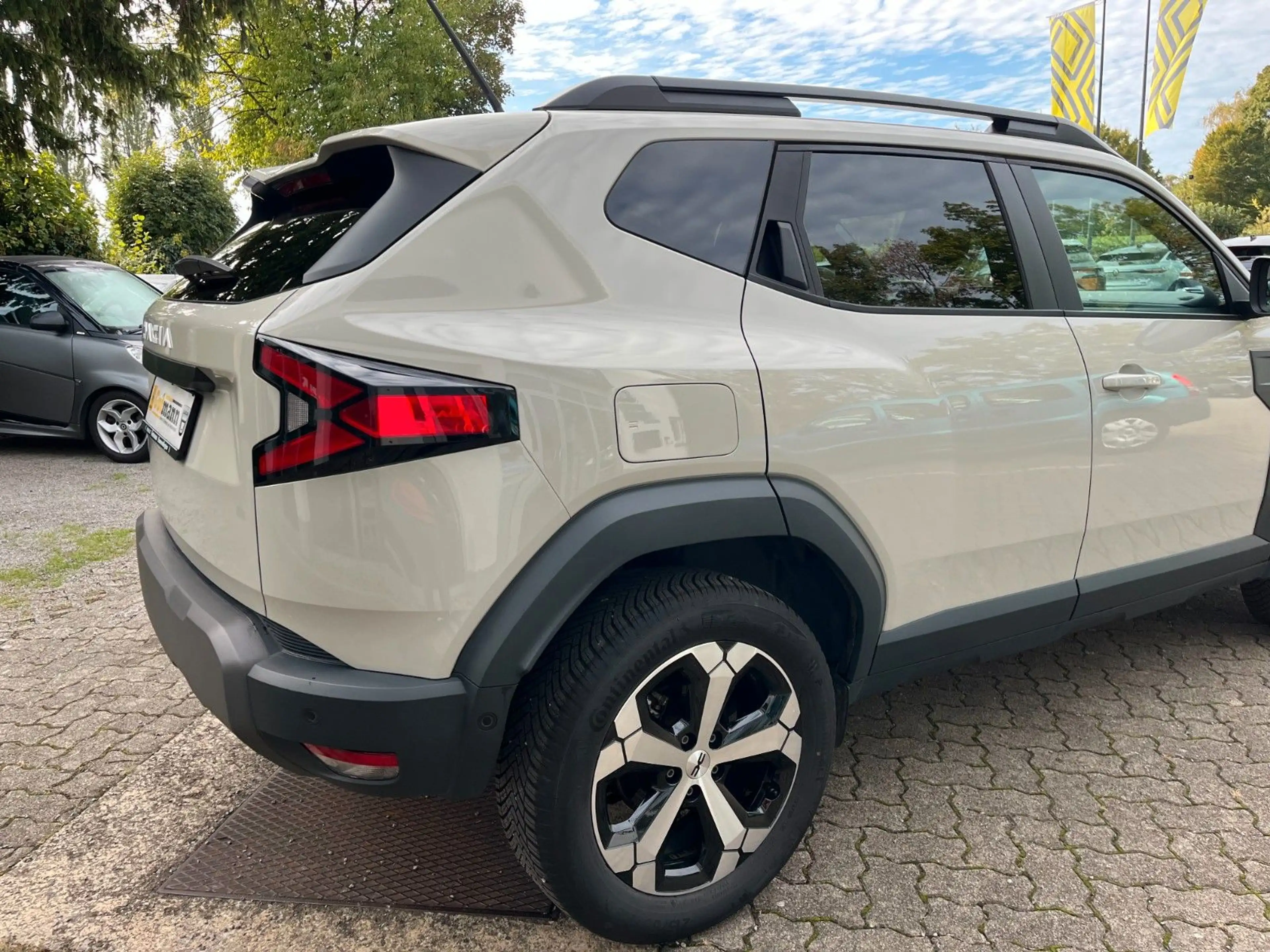 Dacia Duster III TCe 130 Journey GJR 360 Kamera — photo 3