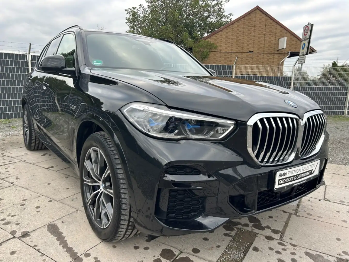 BMW X5 xDrive45e M Sport Laserl. Glasdach HUD AHKel.! Schwarz - 1