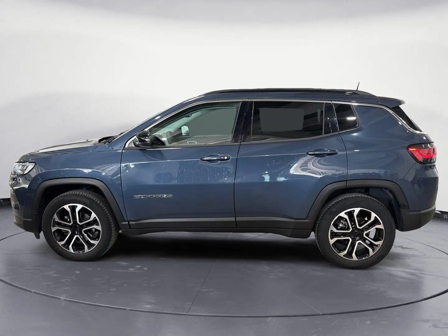 Jeep Compass 1.6 DS LIMITED 130HP MT FWD Blau - 2