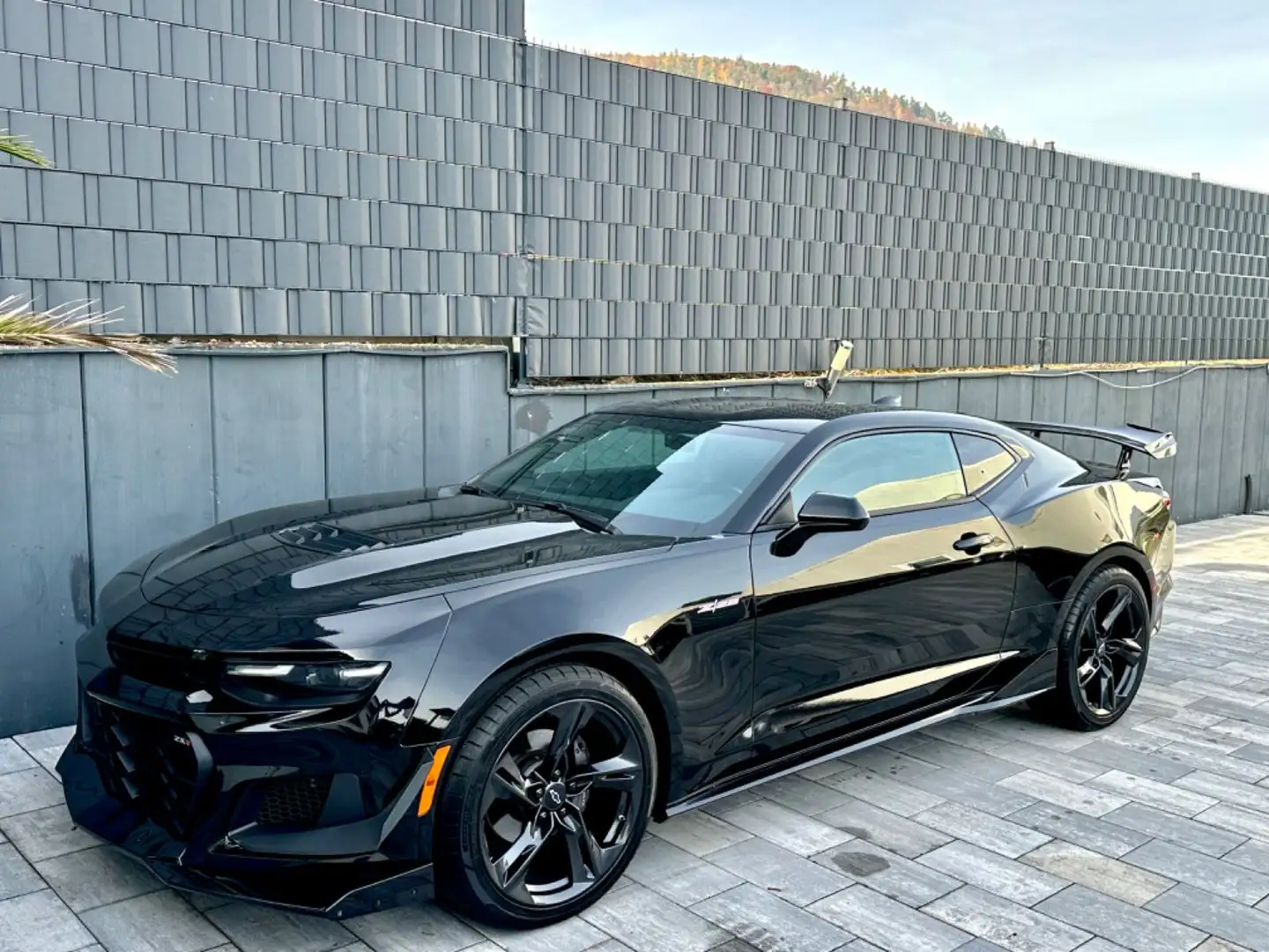 Chevrolet Camaro CAMARO 6.2 V8 SS "ZL1 PAKET"KLAPPEN-BLACK BEAST Zwart - 2