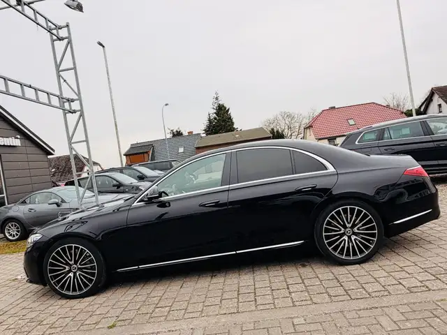Mercedes-Benz S Class view 5