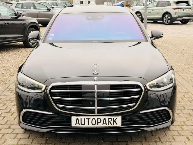 Mercedes-Benz S Class view 3