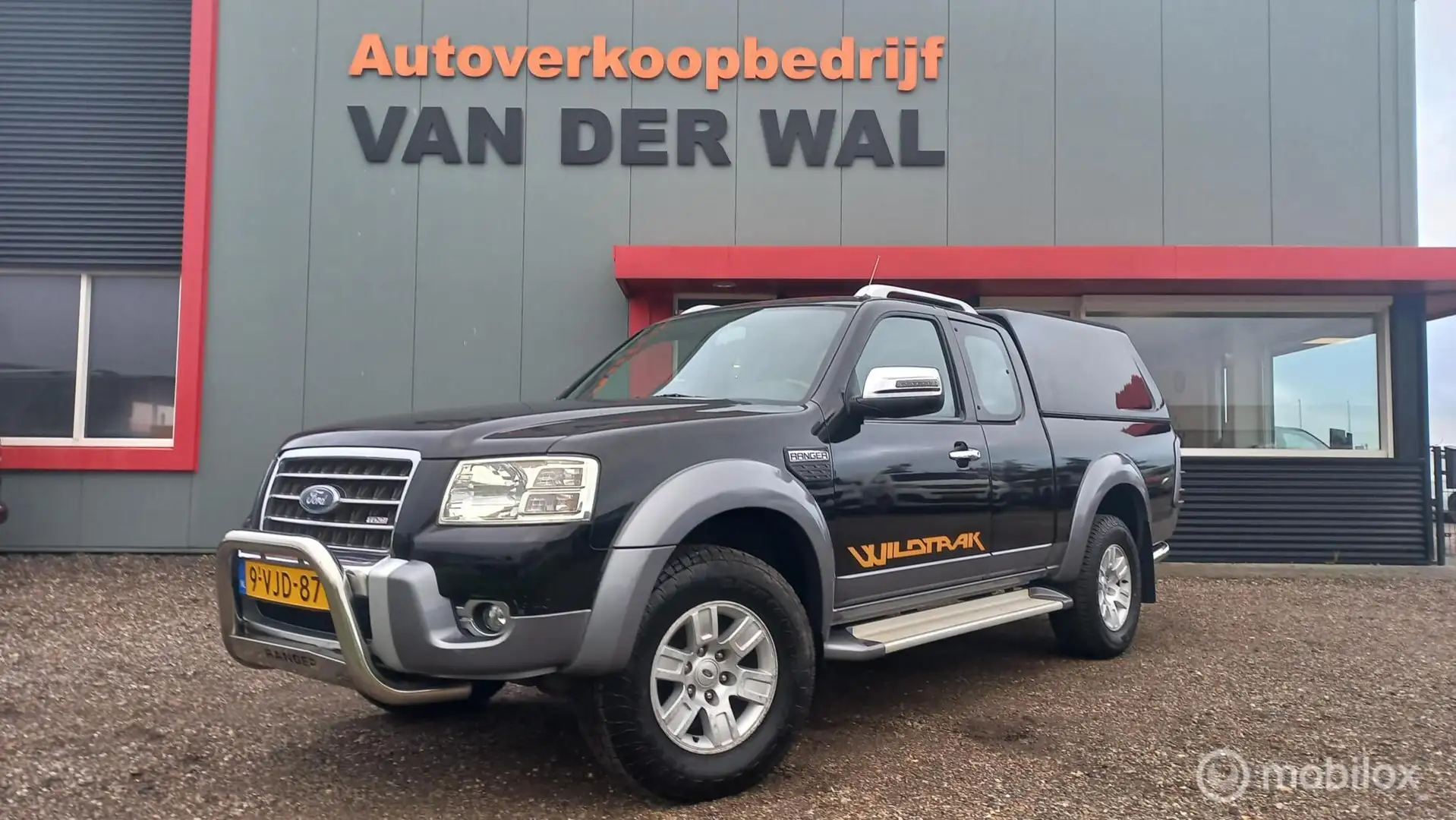 Ford Ranger 2.5 TDCI Super Cab Wildtrack/4x4/YOUNGTIMER Noir - 1