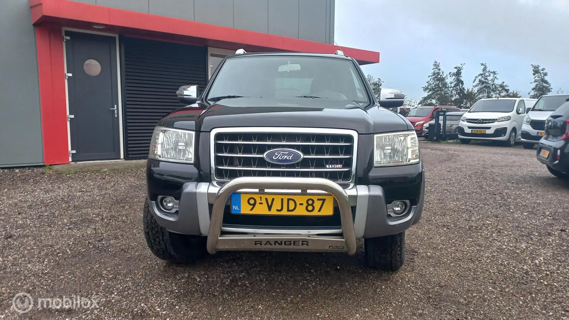 Ford Ranger 2.5 TDCI Super Cab Wildtrack/4x4/YOUNGTIMER Noir - 2