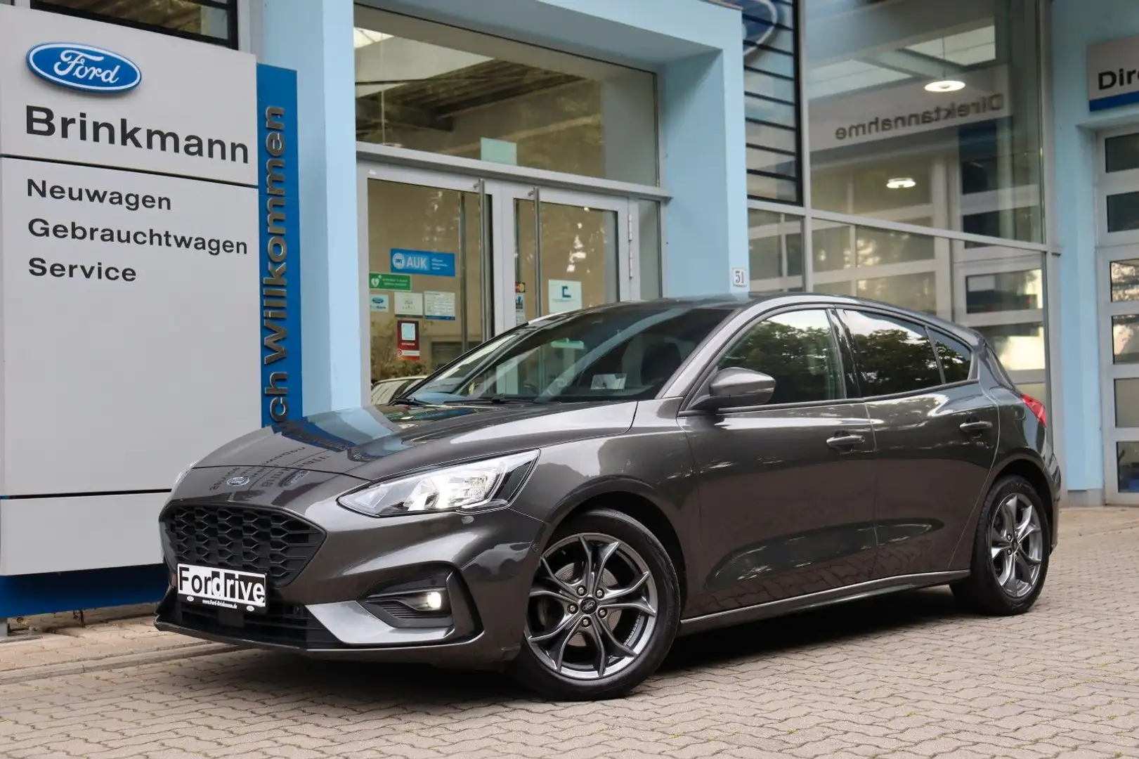Ford Focus 1.0 EcoBoost HYBRID ST-LINE **BLACK-WEEK** Grau - 1