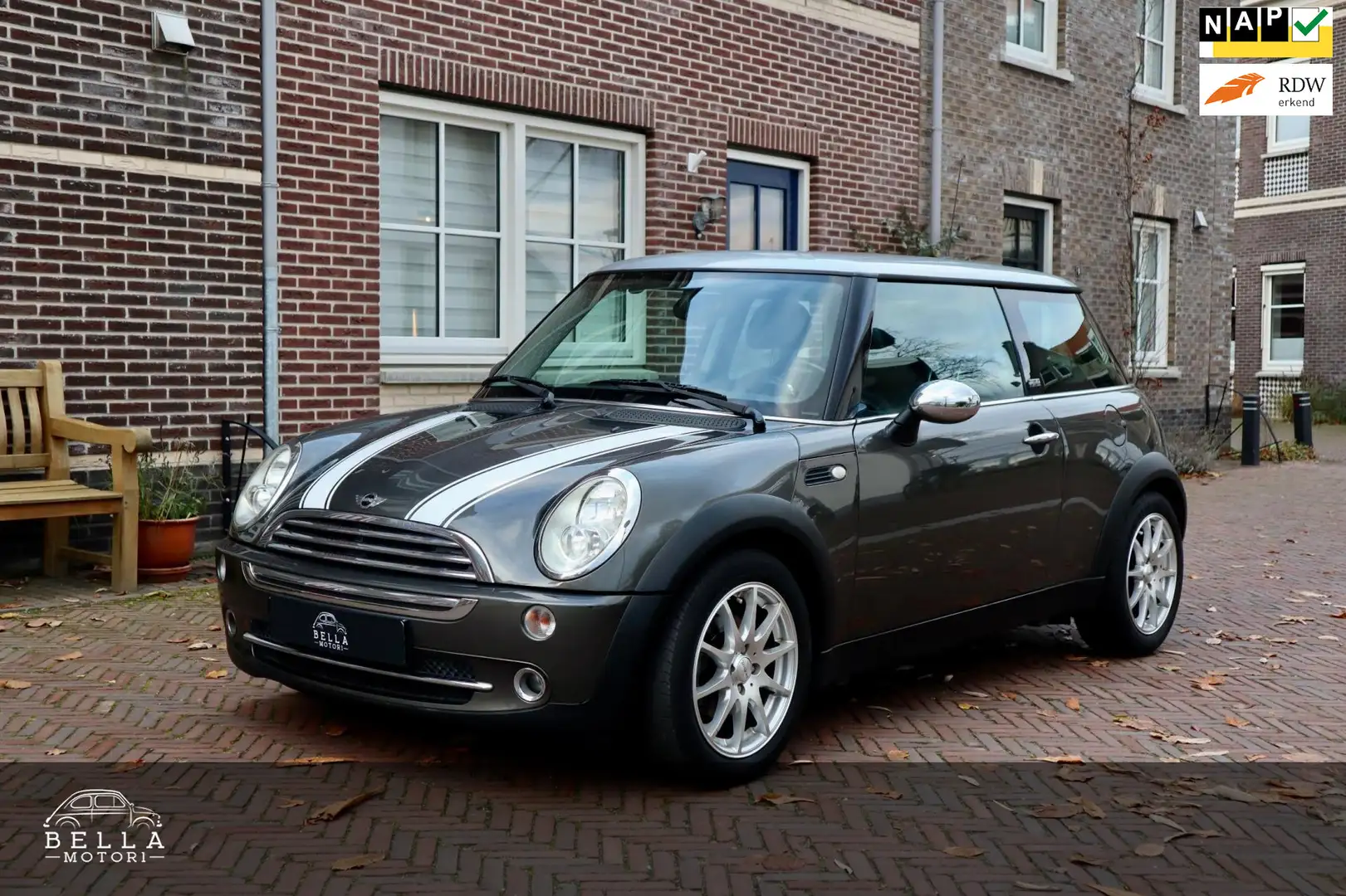MINI Cooper One 1.6 Park Lane | NAP | Royal Grey Metallic | Le Gris - 1