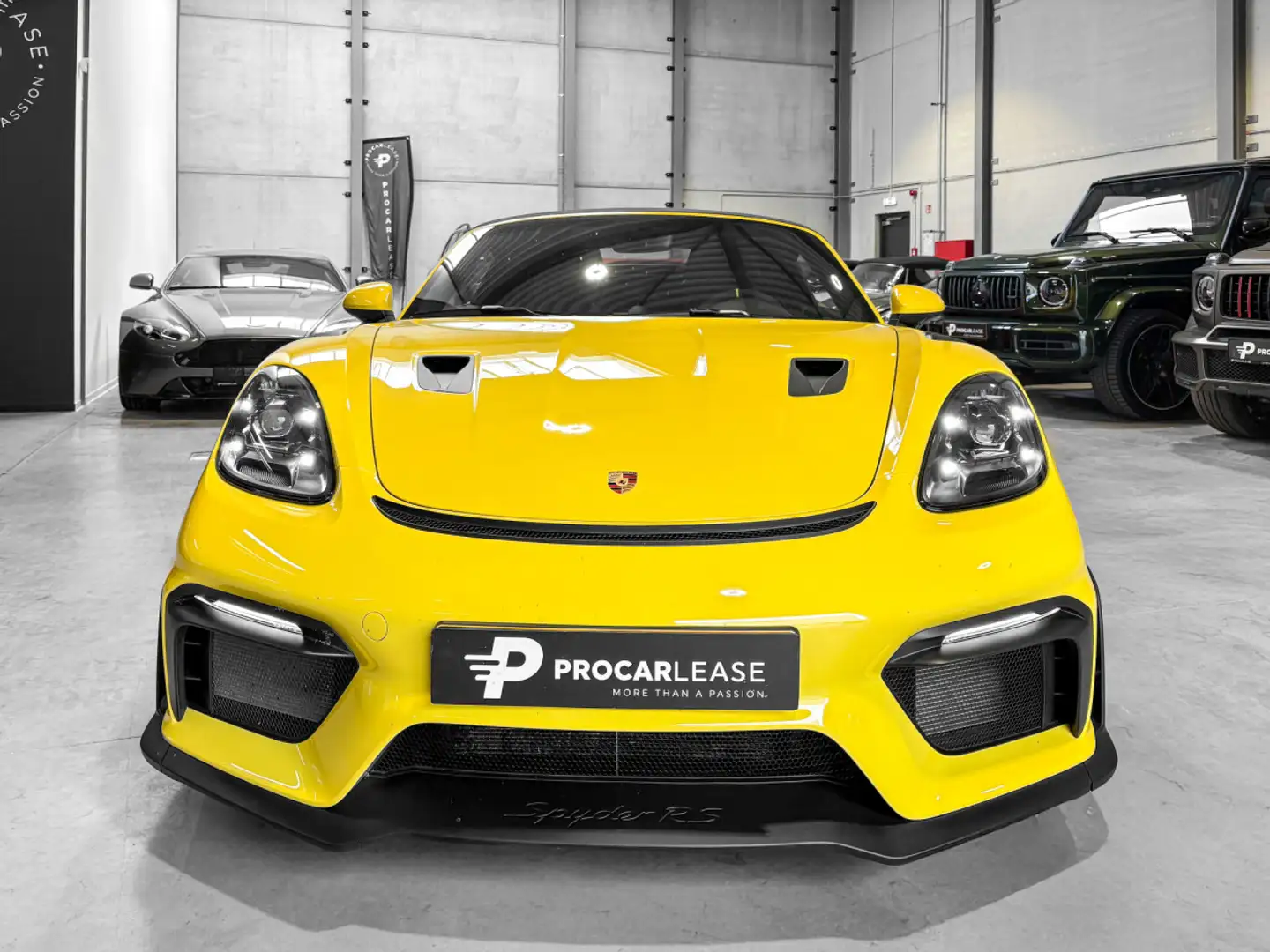 Porsche 718 Spyder 718 Boxster Spyder RS/ RACING YELLOW / 90L / PDLS Amarillo - 2