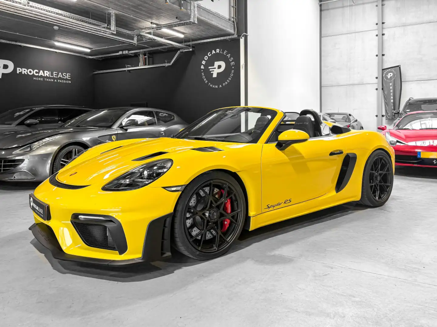 Porsche 718 Spyder 718 Boxster Spyder RS/ RACING YELLOW / 90L / PDLS Amarillo - 1