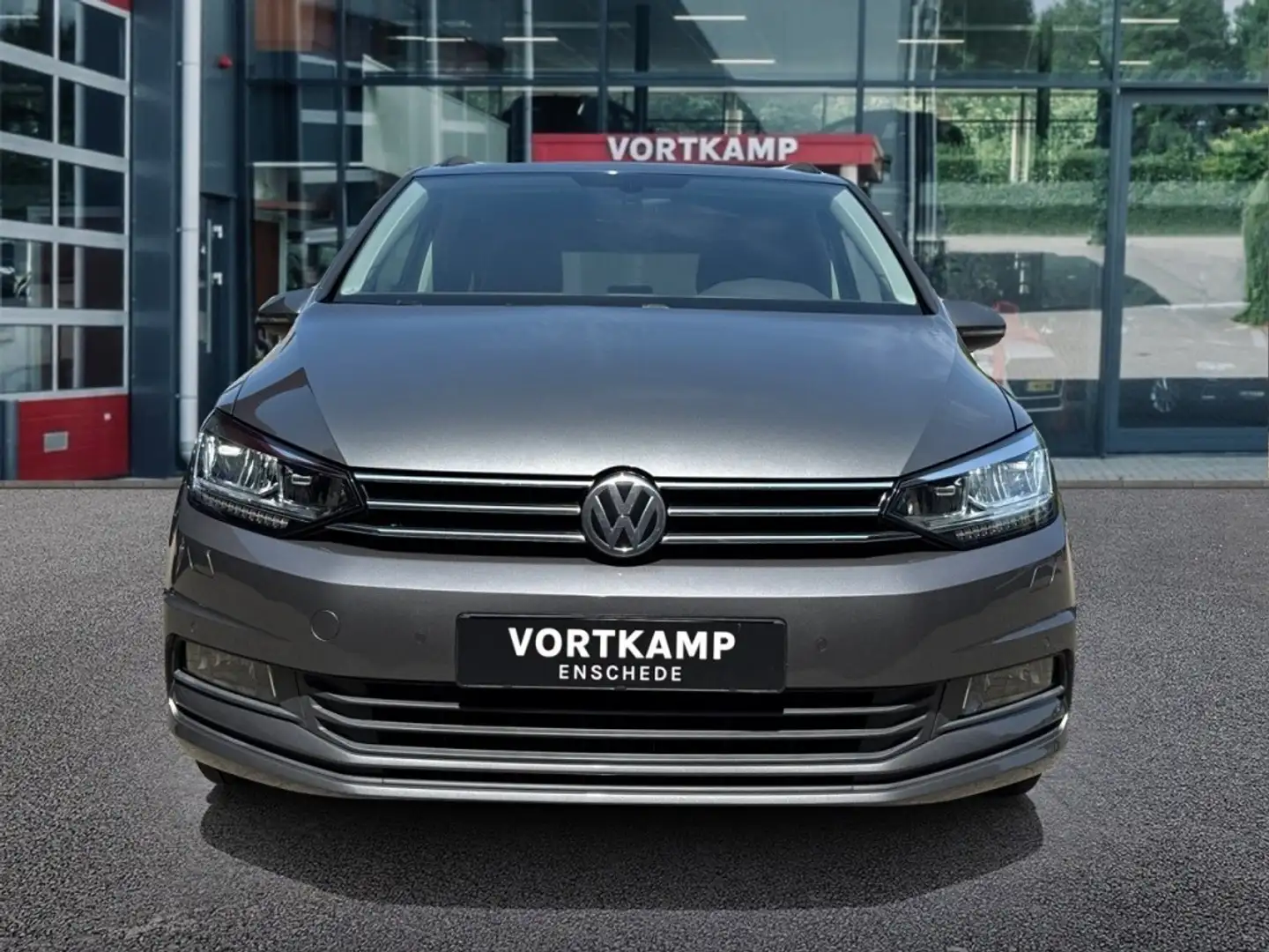Volkswagen Touran 1.4 TSI DSG COMFORTLINE 7P TREKHAAK/NAVI/CARPLAY/A Grijs - 2