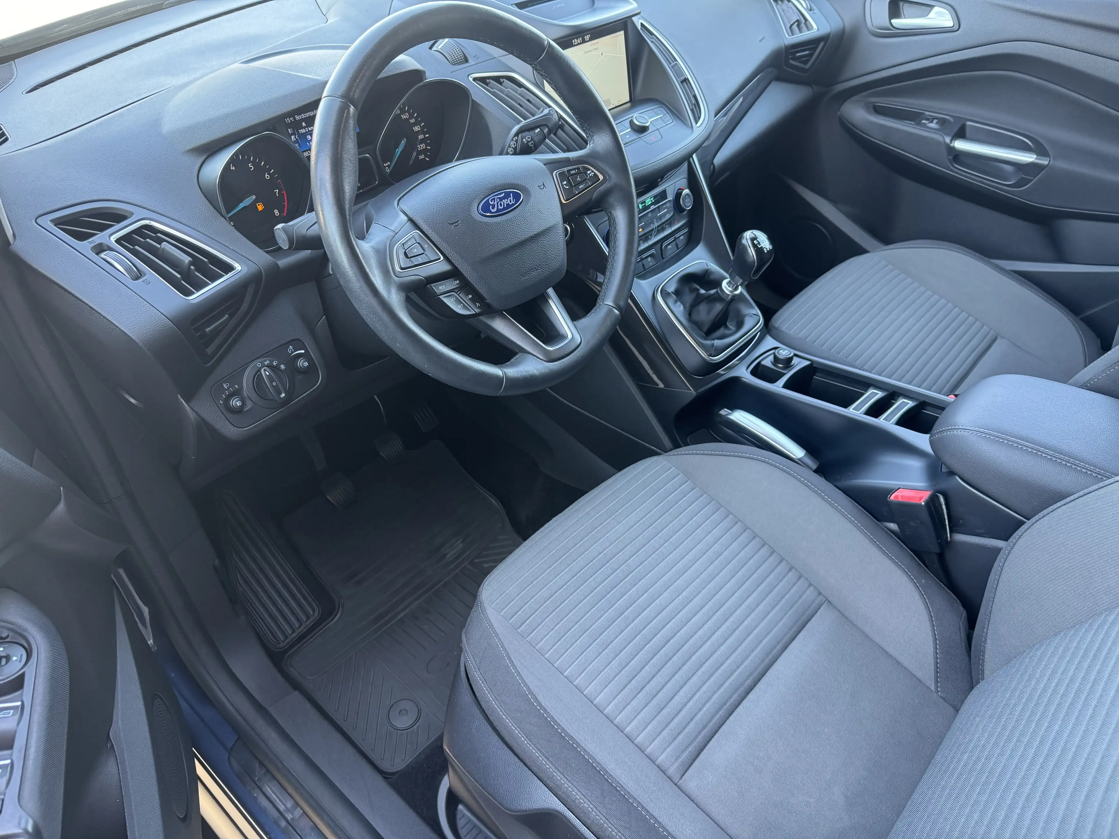 Ford C-Max 1,5 110kW / Navi / Rü-Kamera — photo 6