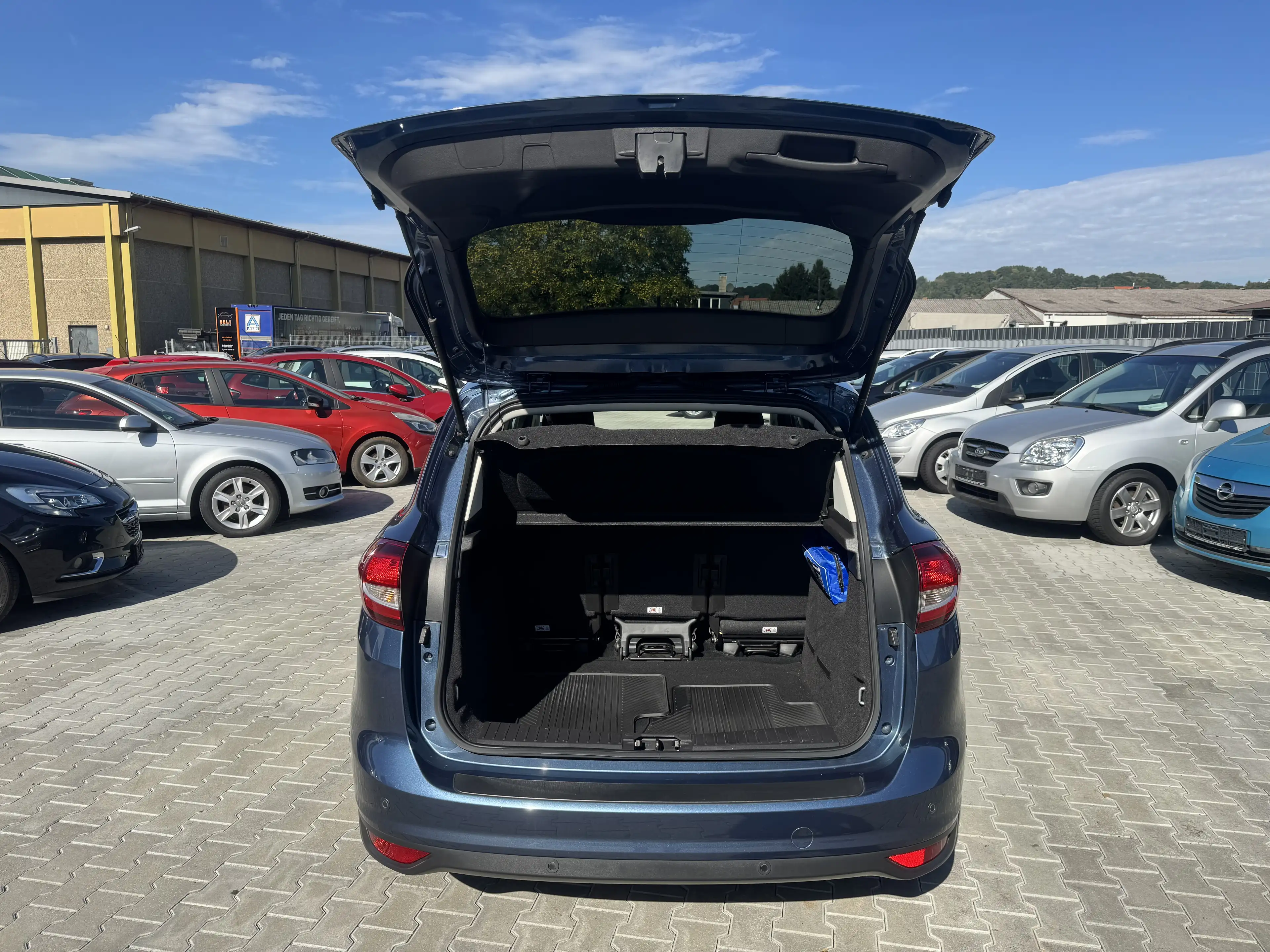 Ford C-Max 1,5 110kW / Navi / Rü-Kamera — photo 14