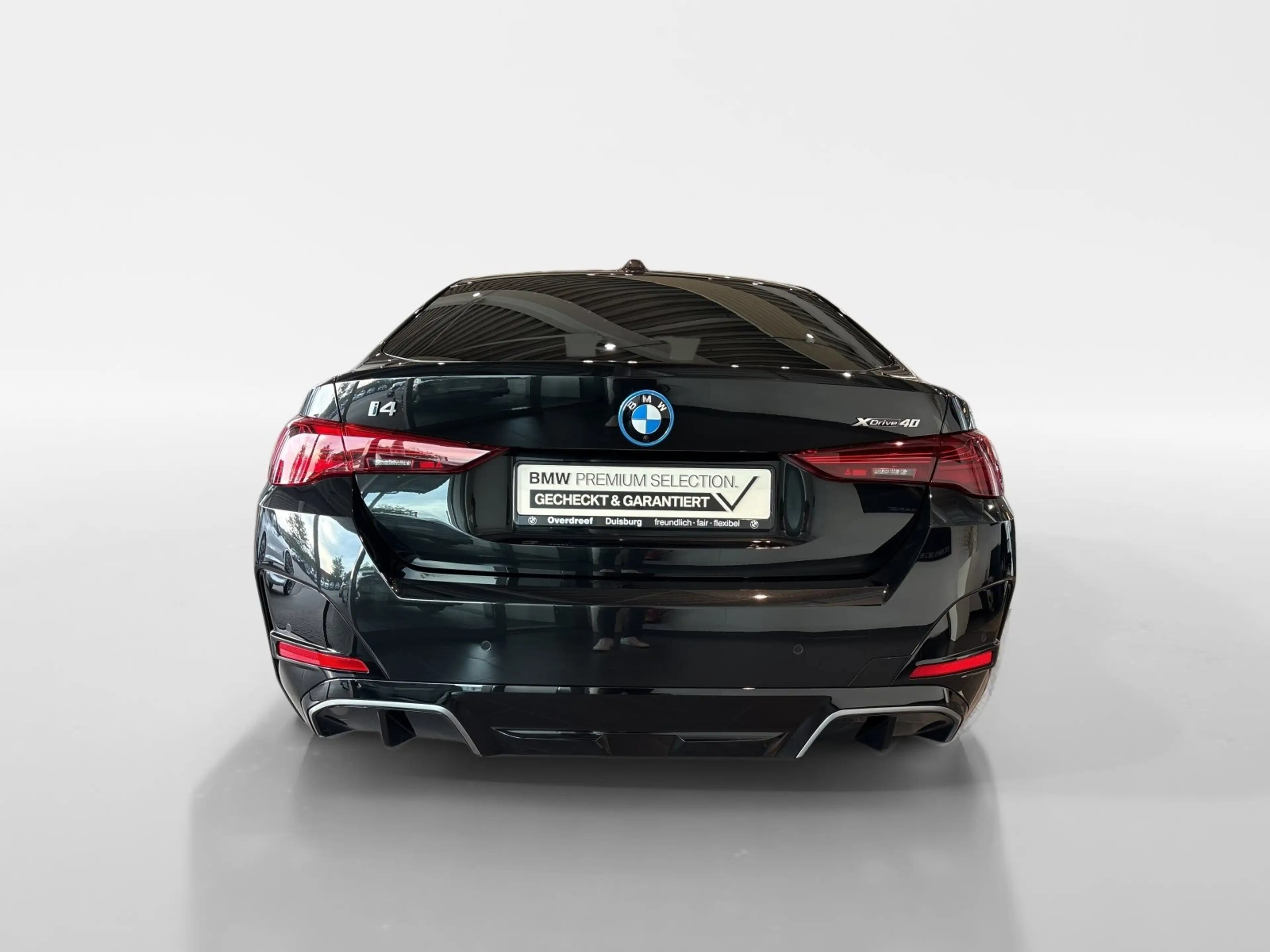 BMW i4 xDrive40 — photo 4