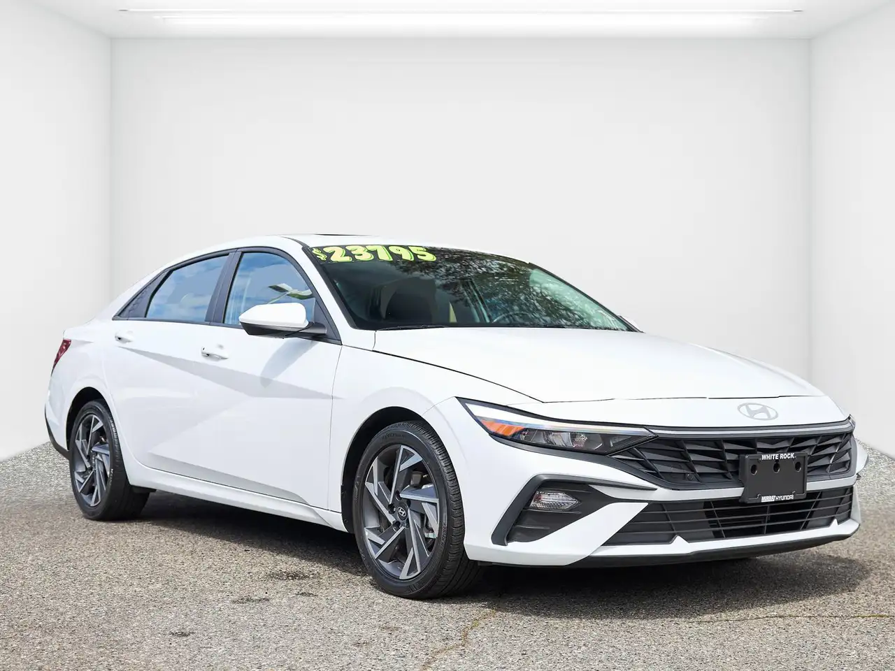 Hyundai ELANTRA снимка Hyundai ELANTRA