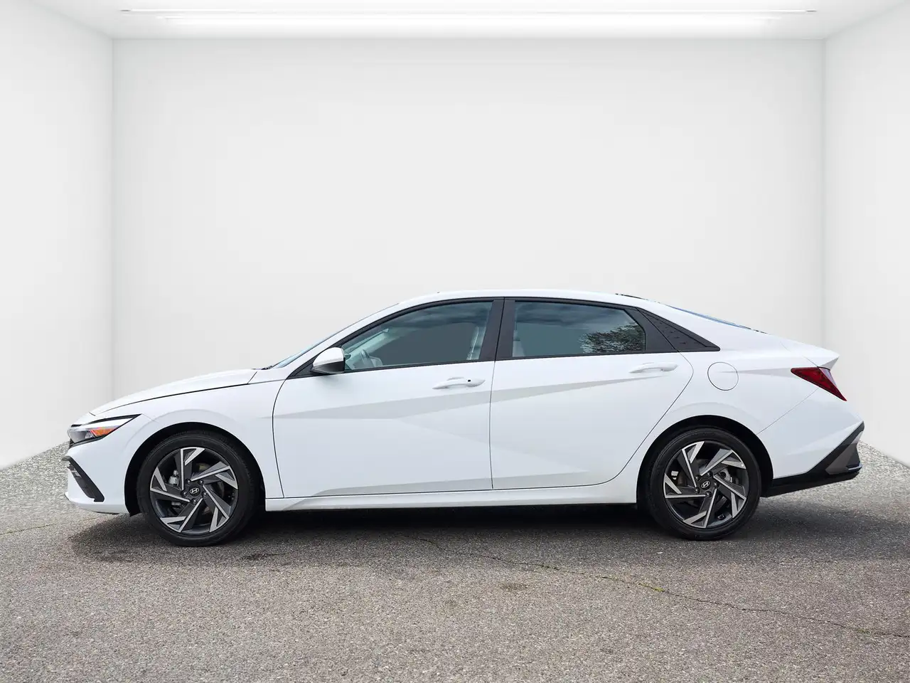 Hyundai ELANTRA снимка Hyundai ELANTRA