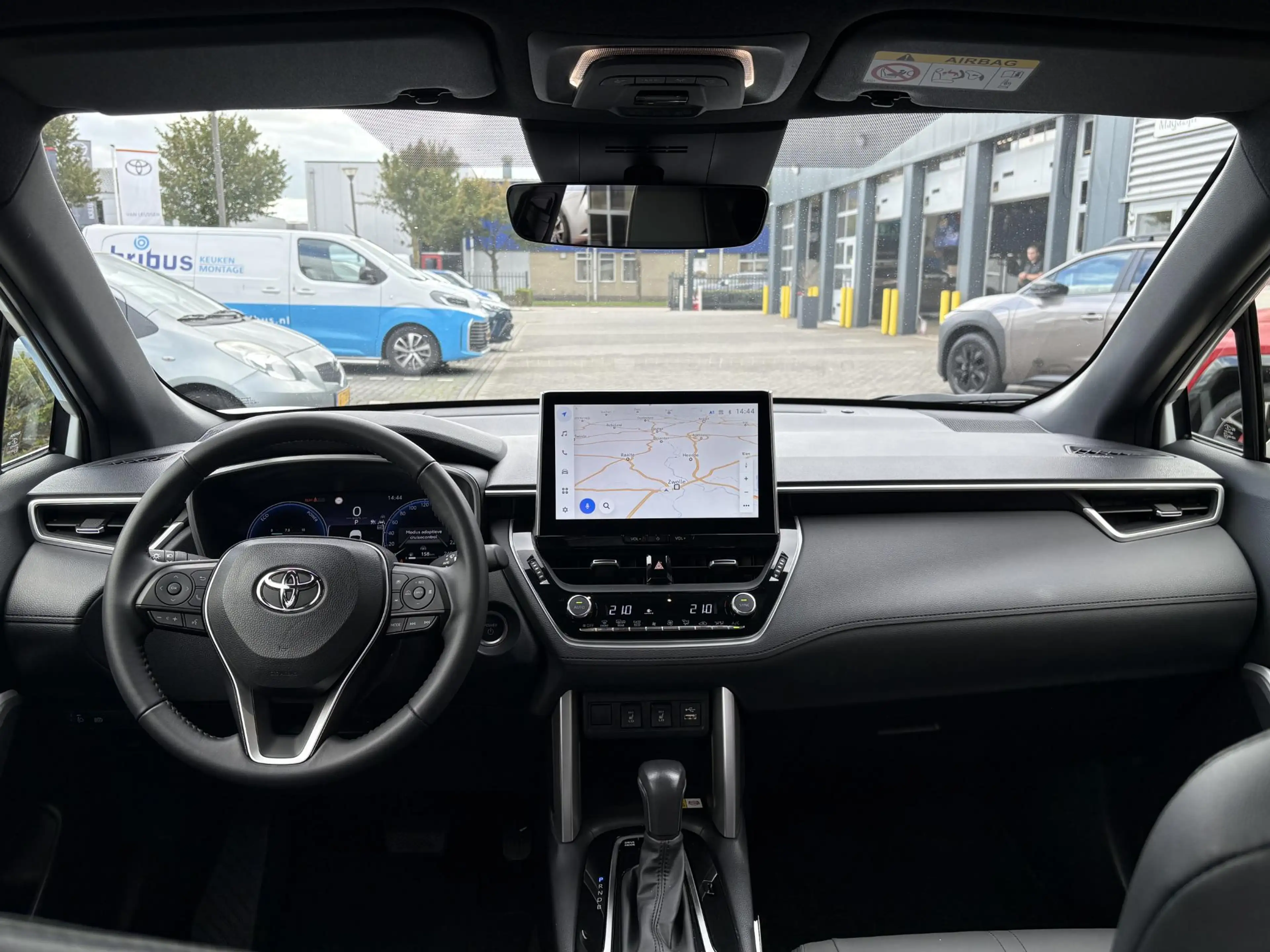 Toyota Corolla Cross 2.0 High Power Hybrid First Edition 1e EIGENAAR NL — photo 10