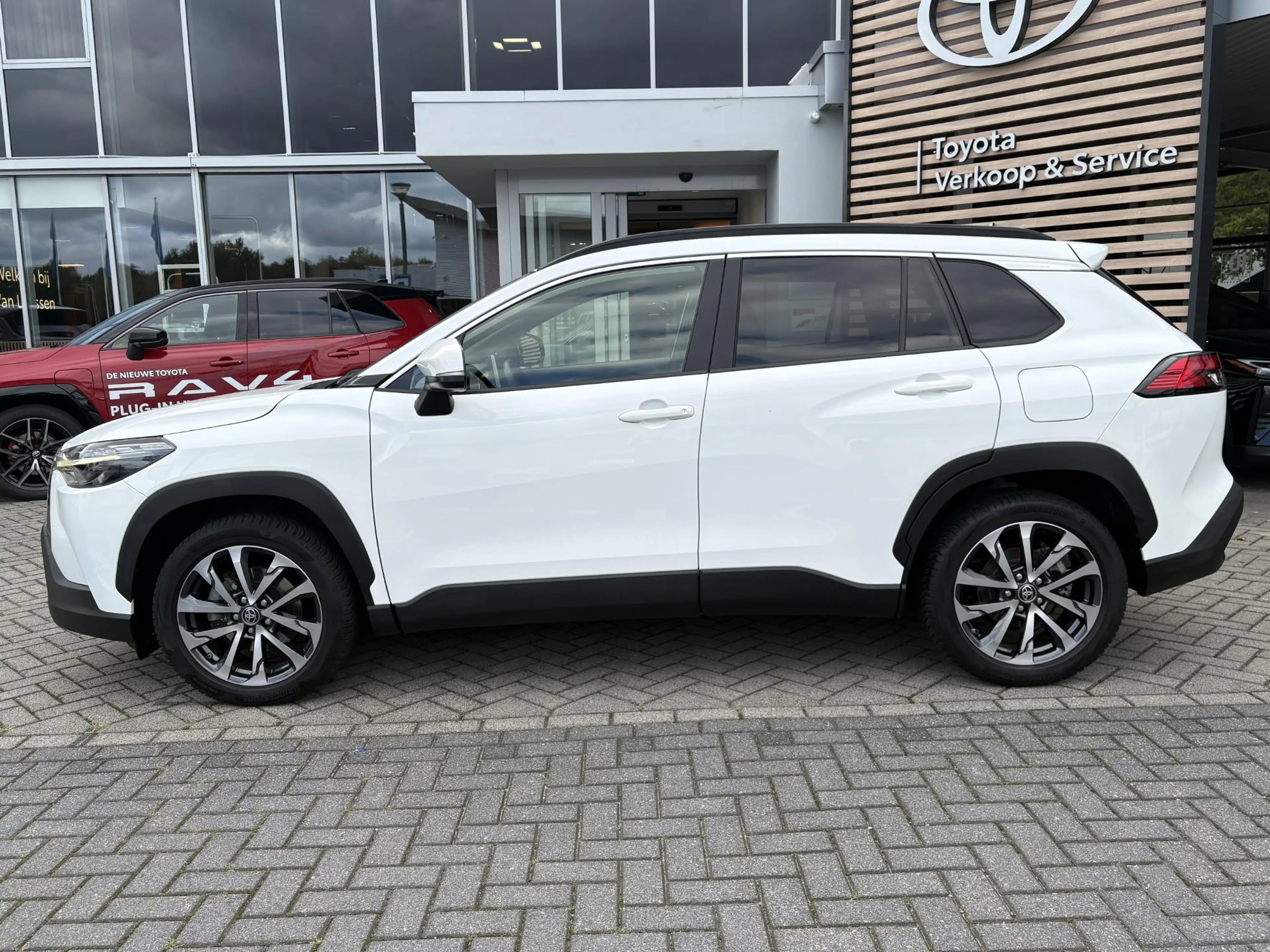 Toyota Corolla Cross 2.0 High Power Hybrid First Edition 1e EIGENAAR NL — photo 15