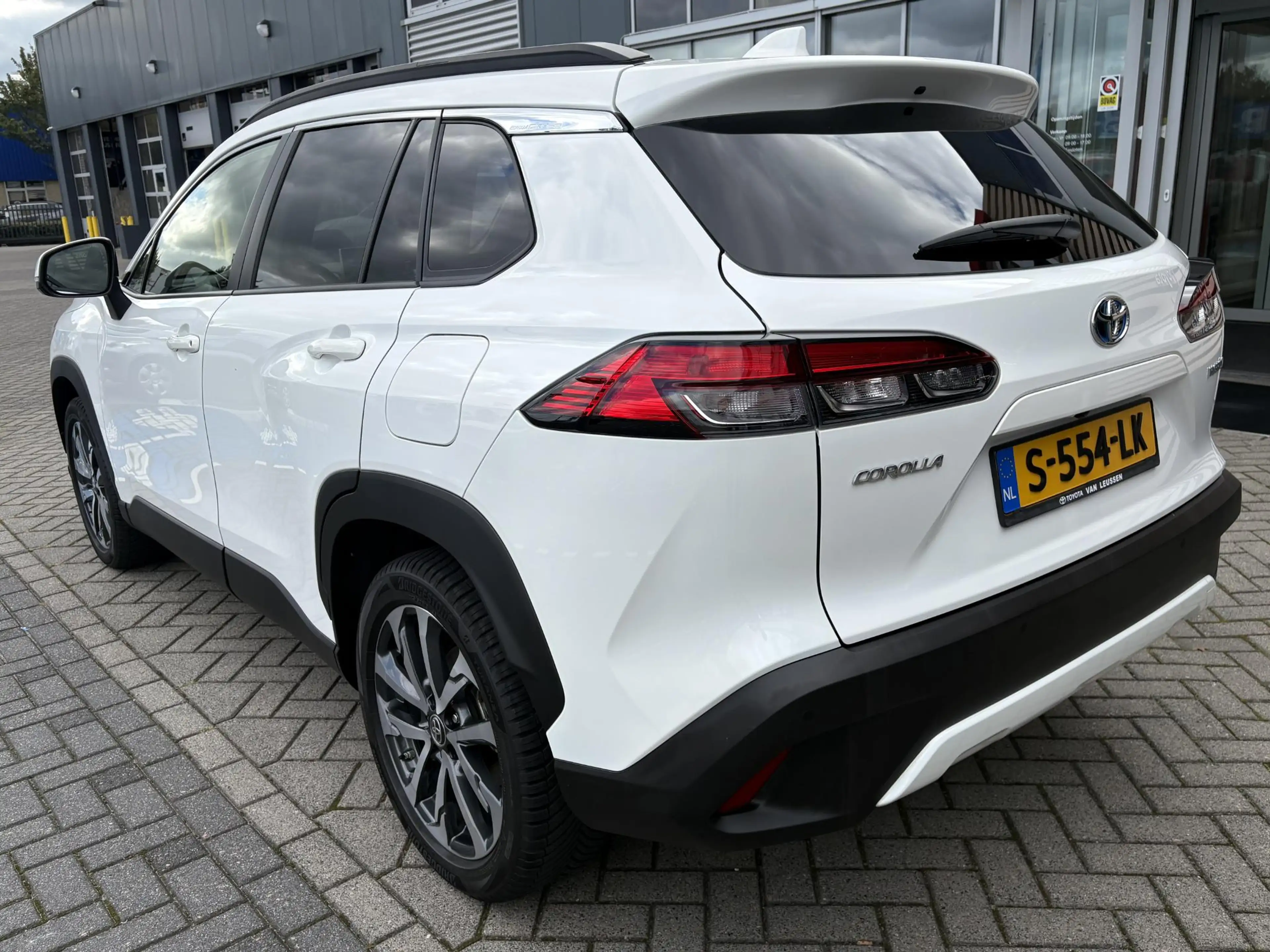Toyota Corolla Cross 2.0 High Power Hybrid First Edition 1e EIGENAAR NL — photo 16