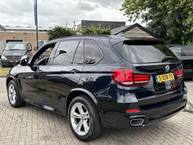 BMW X5 view 7