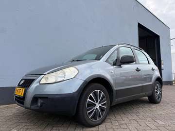 1.6-16V Emotion - Airco - Trekhaak