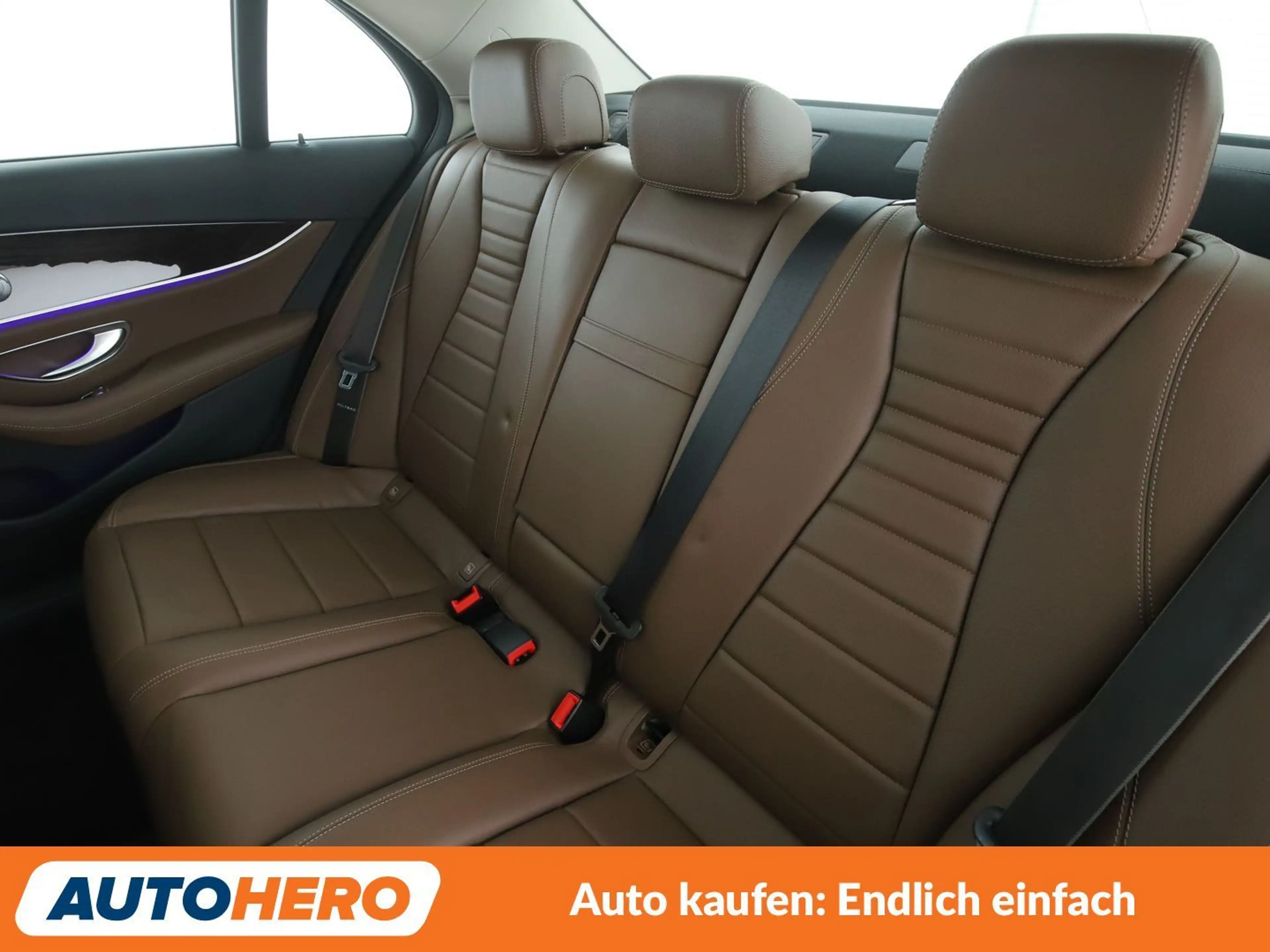 Mercedes-Benz E 250 E 250 Avantgarde Aut.*NAVI*HEAD-UP*LED*ACC*360°* — photo 14