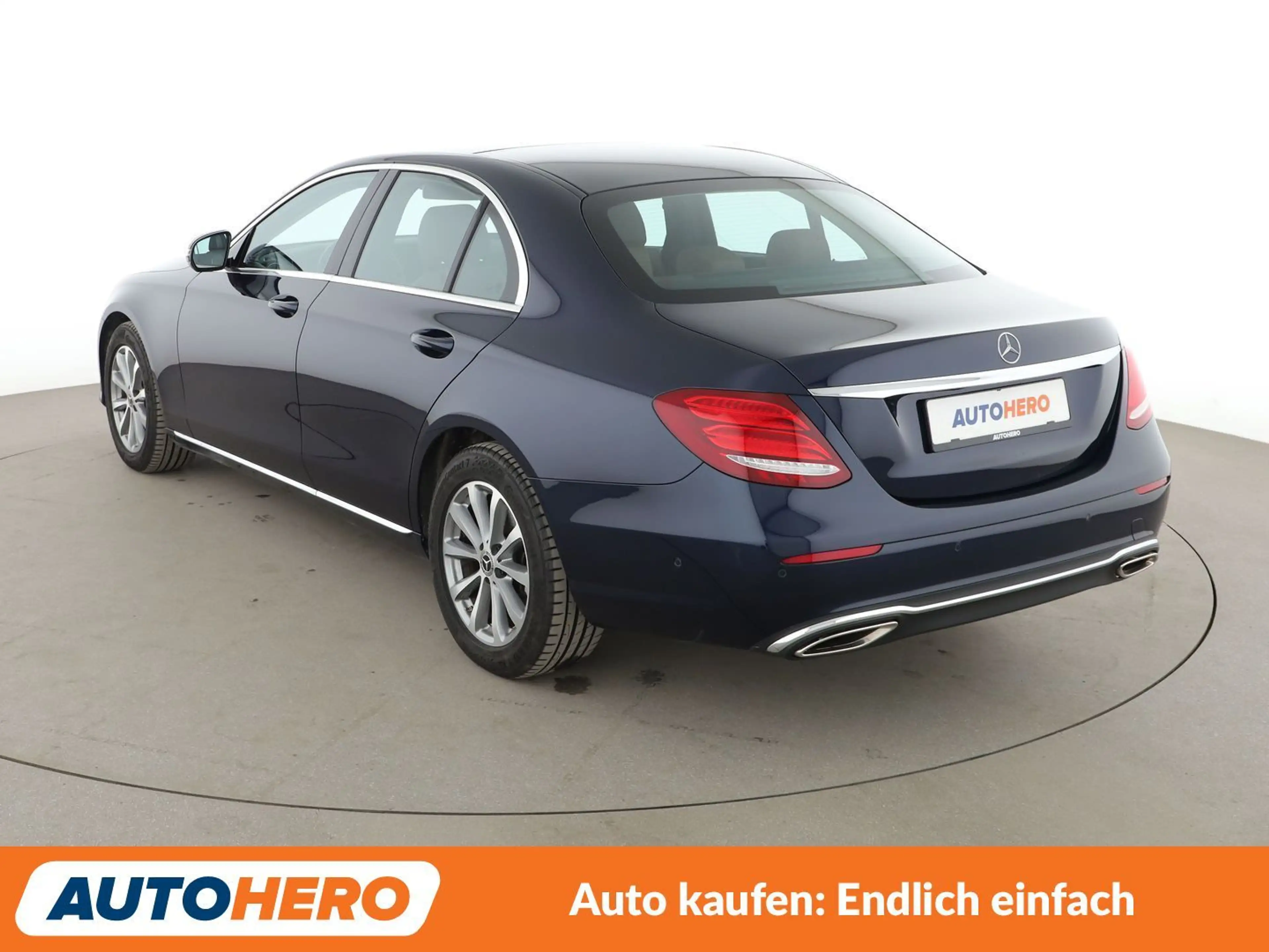 Mercedes-Benz E 250 E 250 Avantgarde Aut.*NAVI*HEAD-UP*LED*ACC*360°* — photo 4
