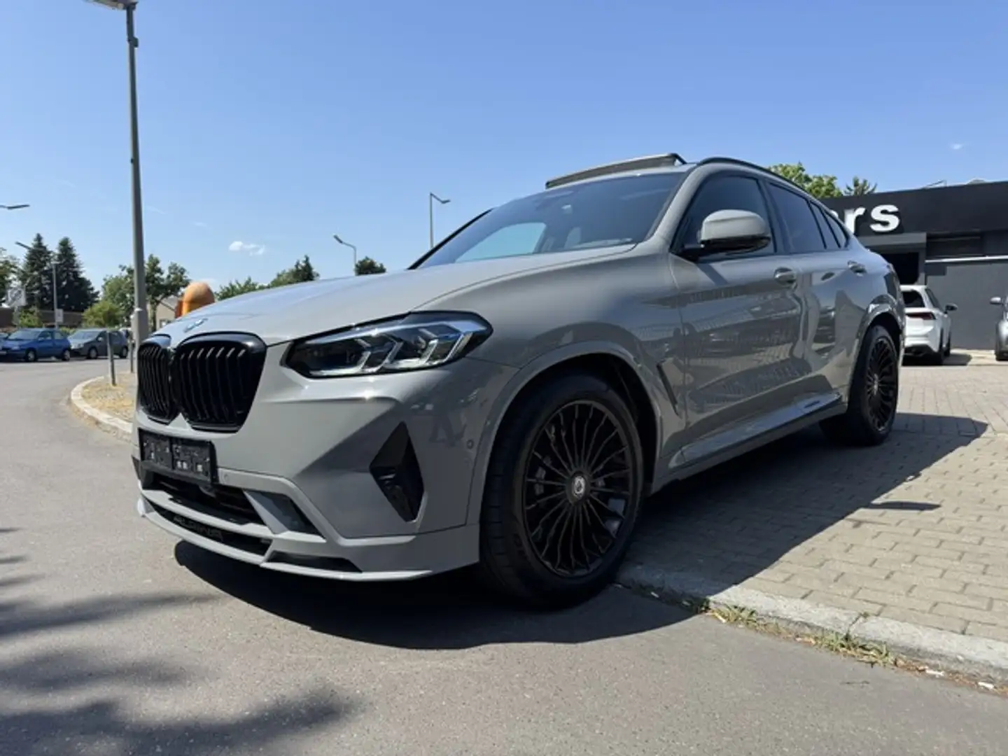 Alpina XD4 *PANO*LASER*H/K*HUD*KEY*360°*20ZO°* Grau - 1