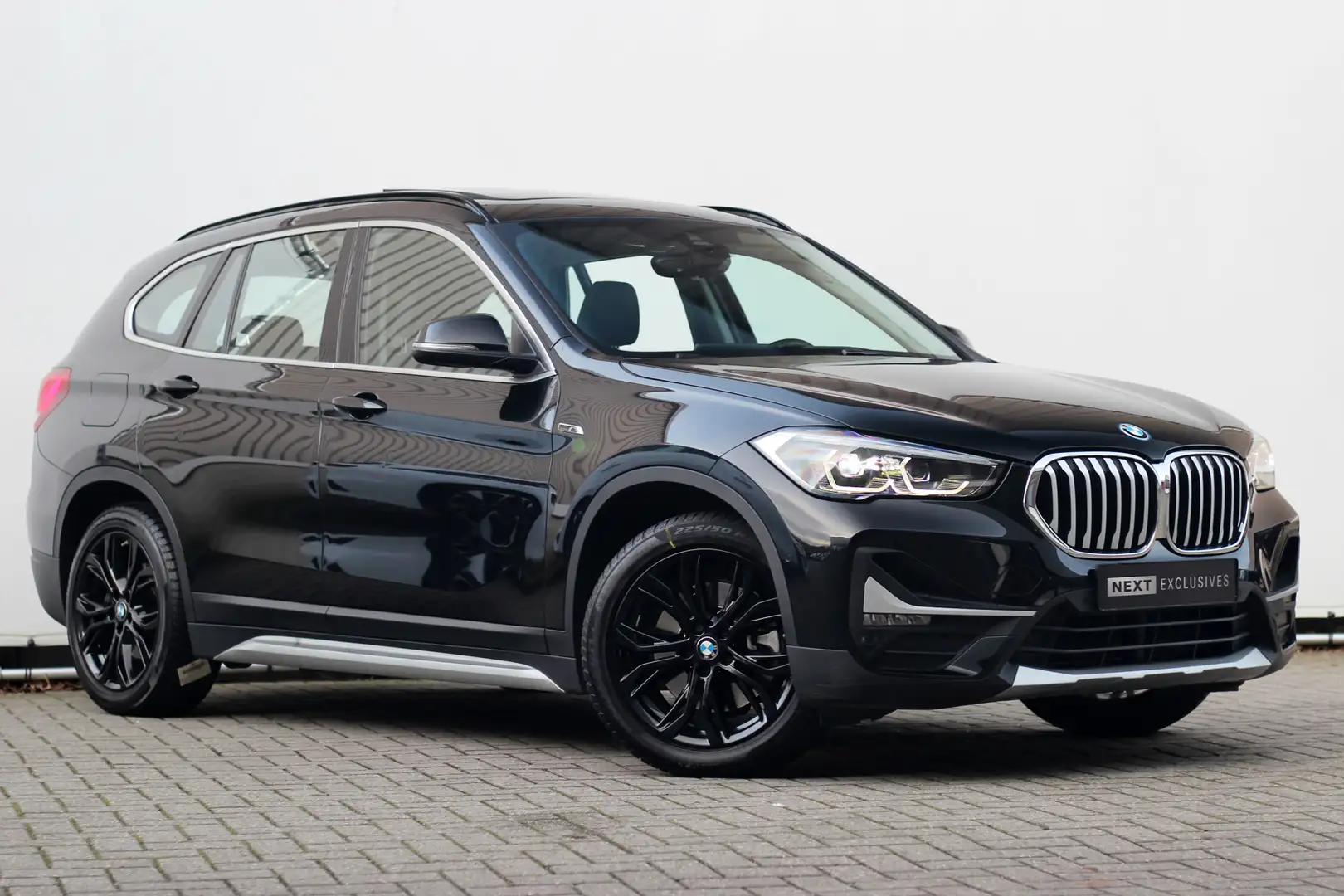 BMW X1 xDrive25e High Executive | Pano | Head-up | Camera Negro - 2