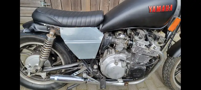 Yamaha XJ 550 - foto 3