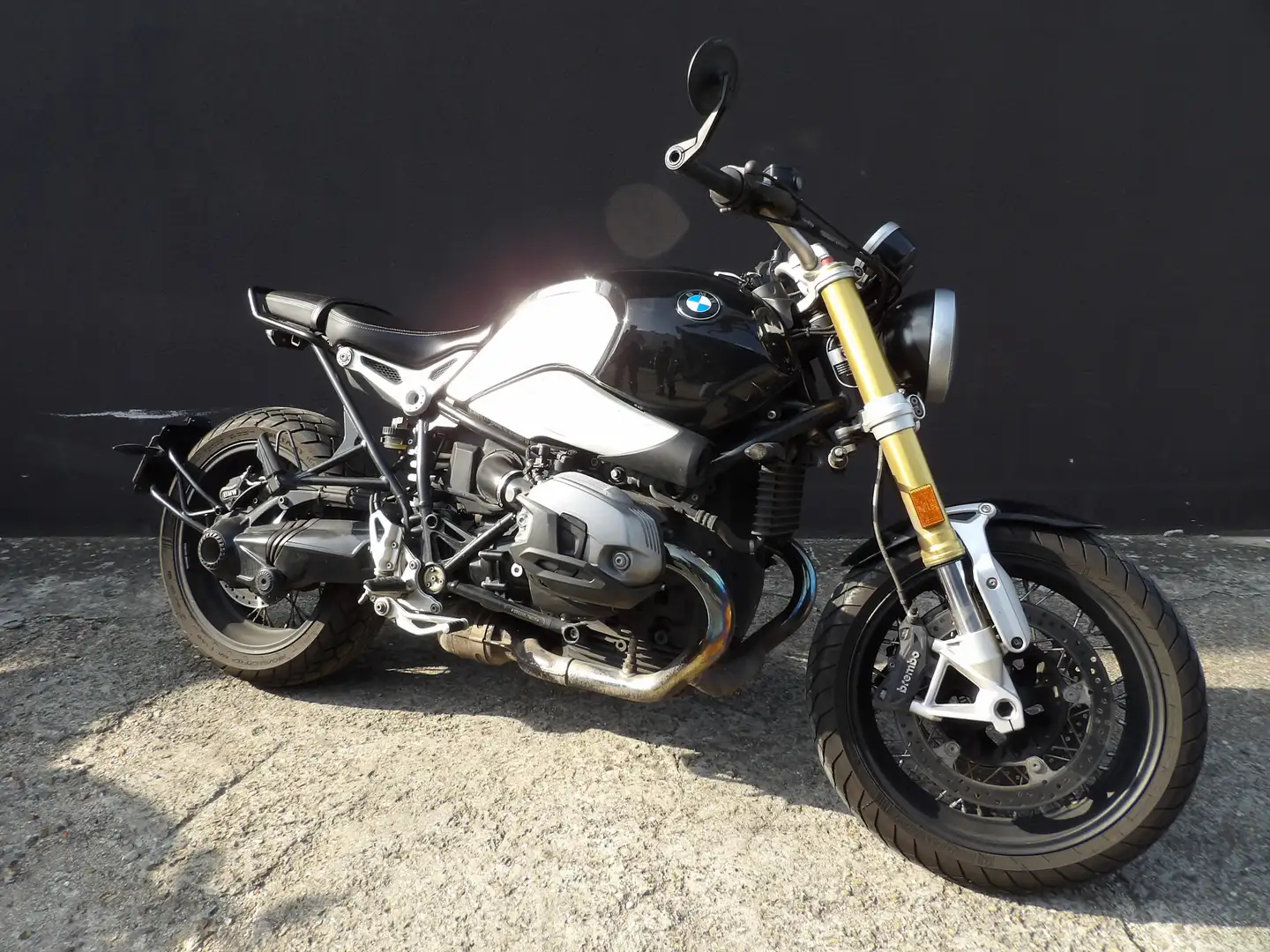 BMW R nineT Noir - 2