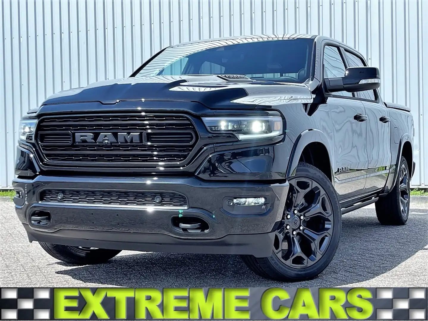 Dodge RAM 1500 pick up 4x4 Crew Cab Limited Black Pack Zwart - 1