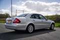 Mercedes-Benz E 240 Avantgarde Blijvend Youngtimer | Automaat | Leer | Gris - thumbnail 6