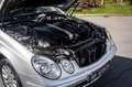 Mercedes-Benz E 240 Avantgarde Blijvend Youngtimer | Automaat | Leer | Gris - thumbnail 10