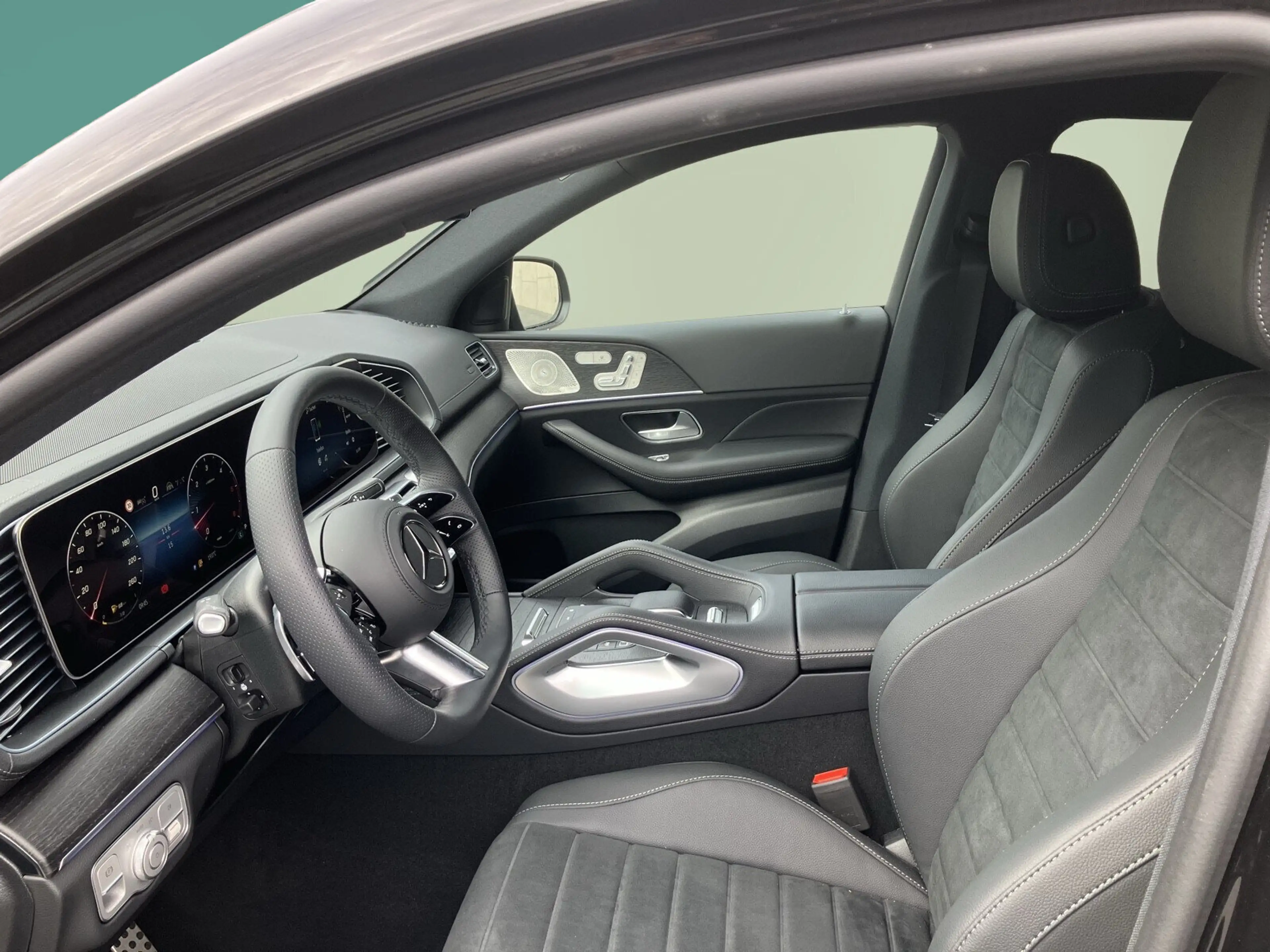 Mercedes-Benz GLE 450 GLE 450 d 4MATIC Coupé AMG+NIGHT+PANO+AHK+KEYLESS — photo 11