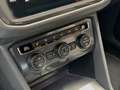 Volkswagen Tiguan Allspace 1.5 TSI AUT7 3X R-LINE VOL-LEDER 20 INCHE NAVI CAM Grau - thumbnail 15