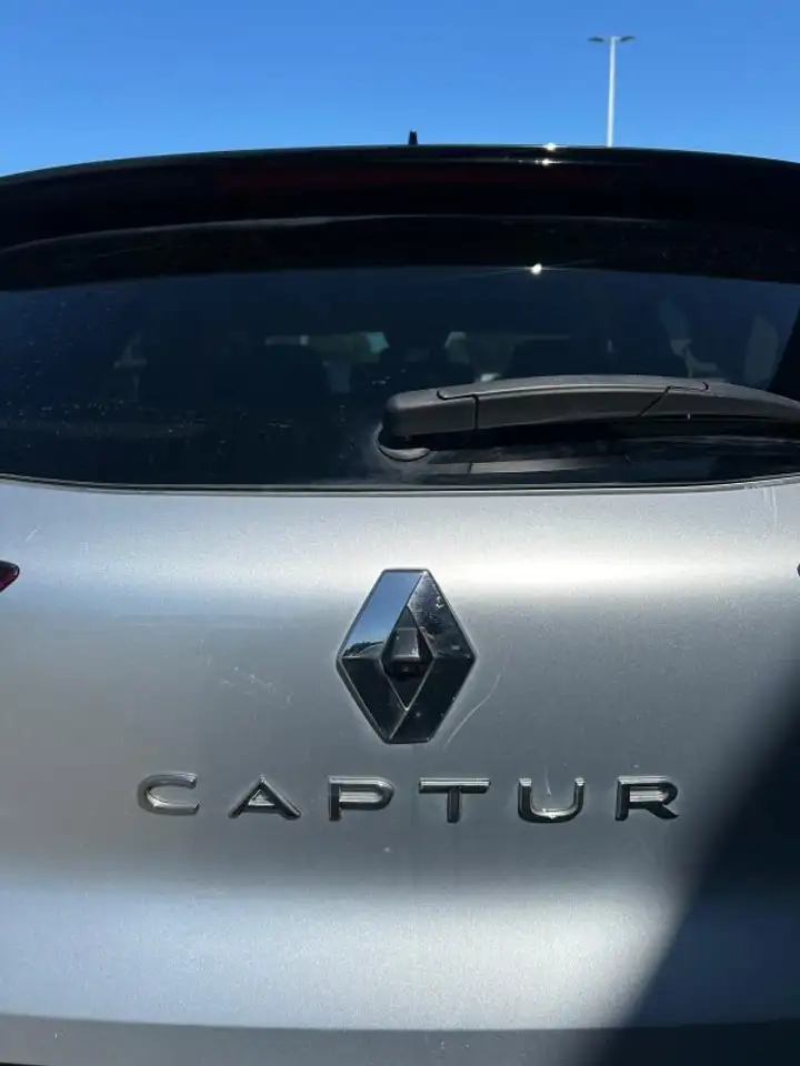 Renault Captur — photo 7