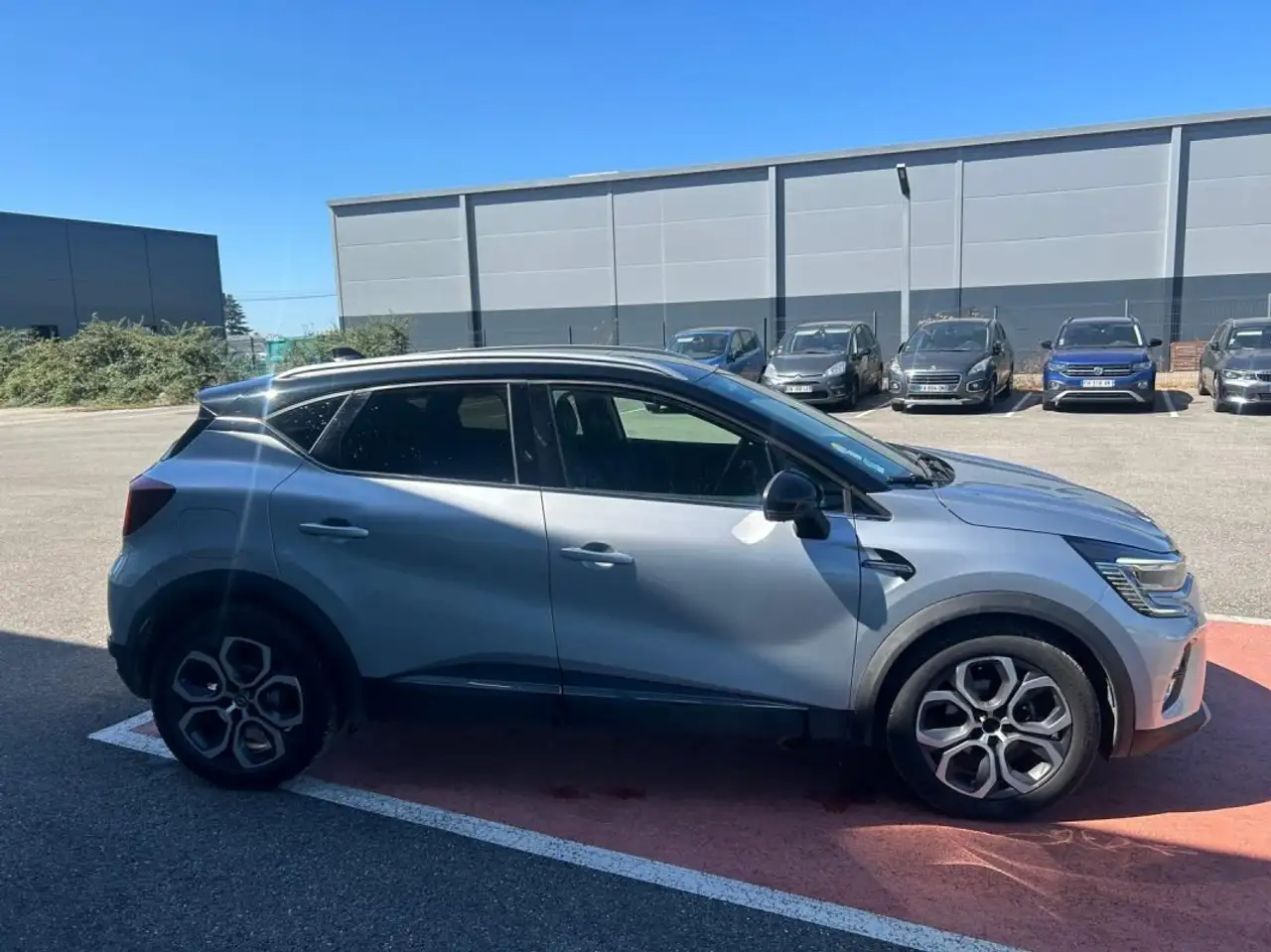 Renault Captur — photo 8