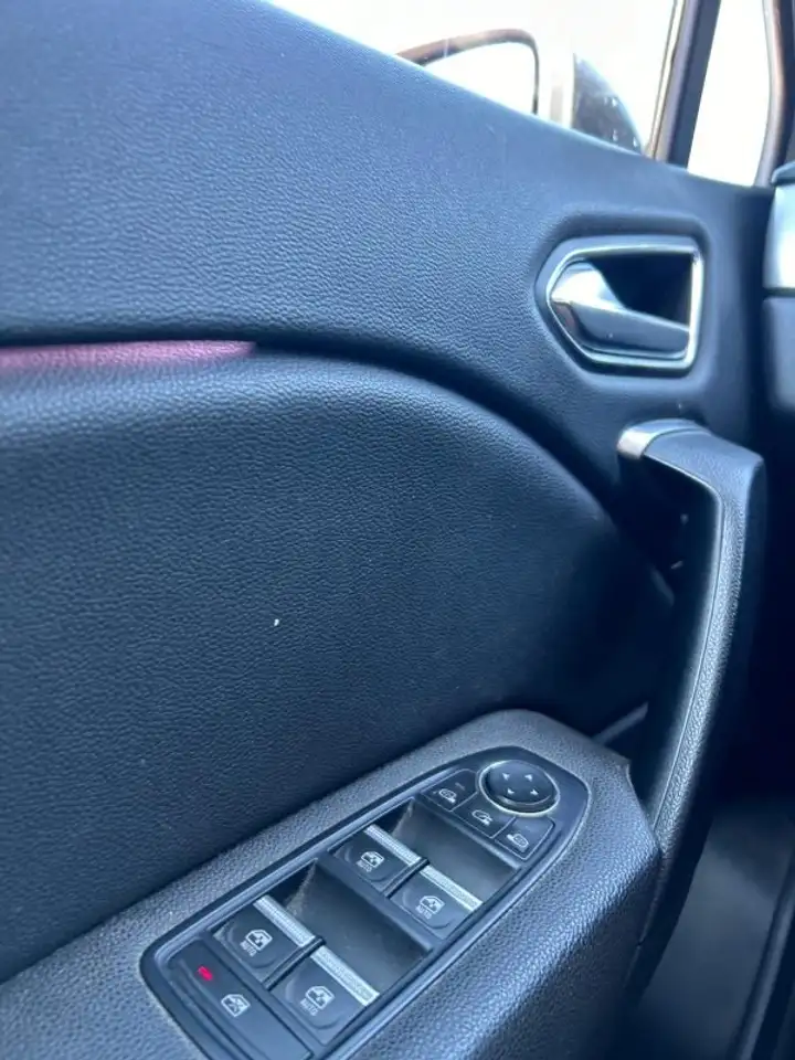 Renault Captur — photo 14