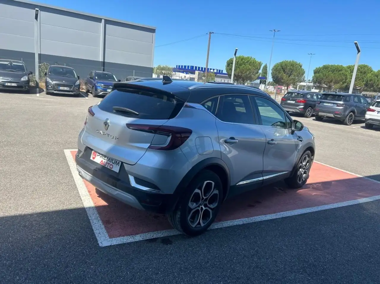 Renault Captur — photo 3