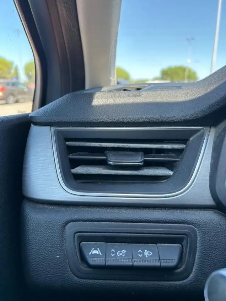 Renault Captur — photo 12
