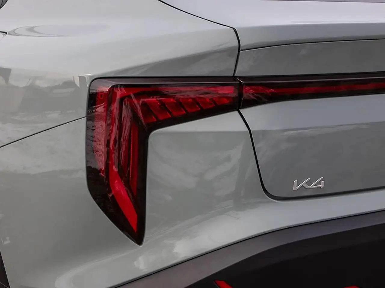 Kia K4 снимка Kia K4