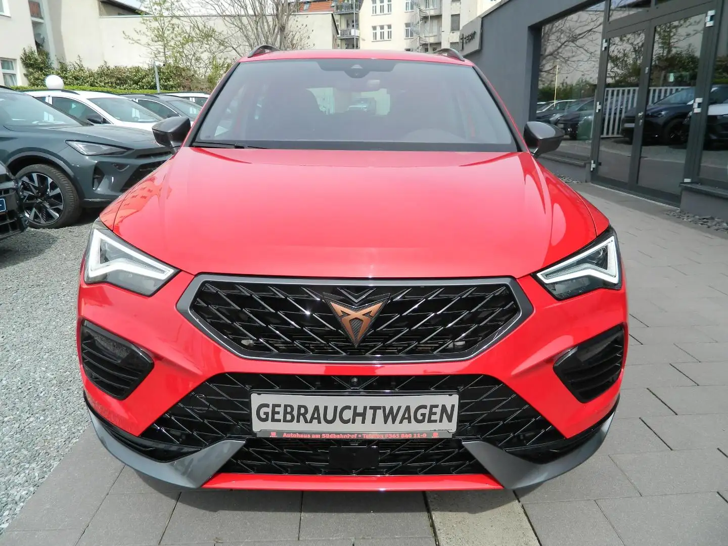 CUPRA Ateca 300 DSG 4D AHZV/elHeckkl/Sitzheiz/BEATS/PanoramaD Červená - 2