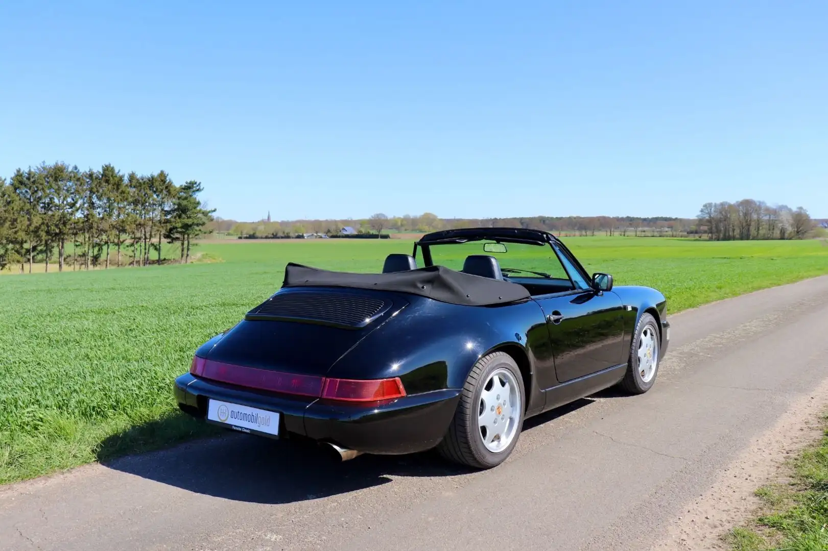 Porsche 964 Carrera 2 Cabrio, Schalter, Oldtimer Note 2 Schwarz - 2