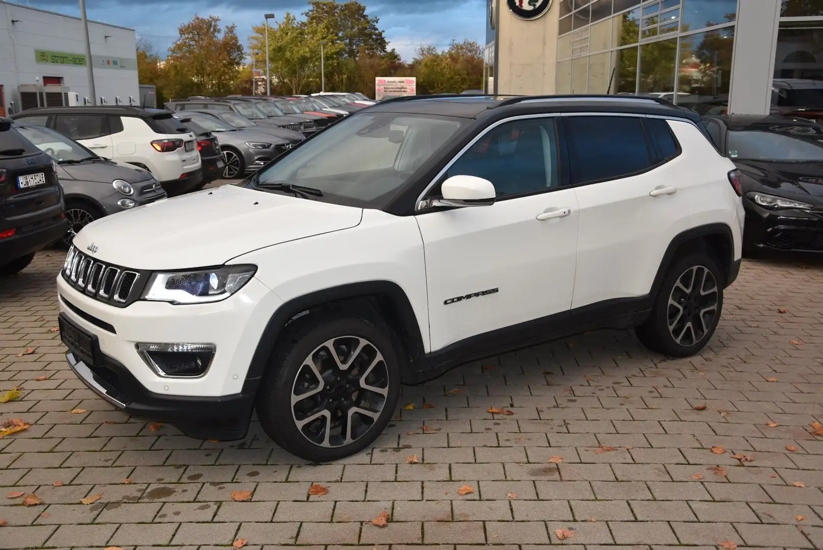 Jeep Compass 1.4l Limited 4WD Panorama PDC Leder Weiß - 2