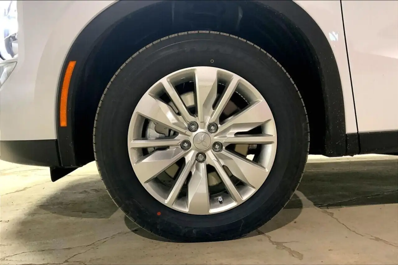 Mitsubishi Outlander снимка Mitsubishi Outlander
