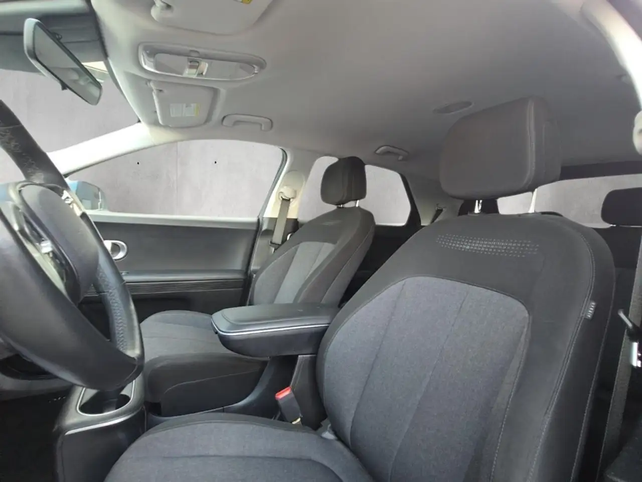 Hyundai IONIQ 5 снимка Hyundai IONIQ 5