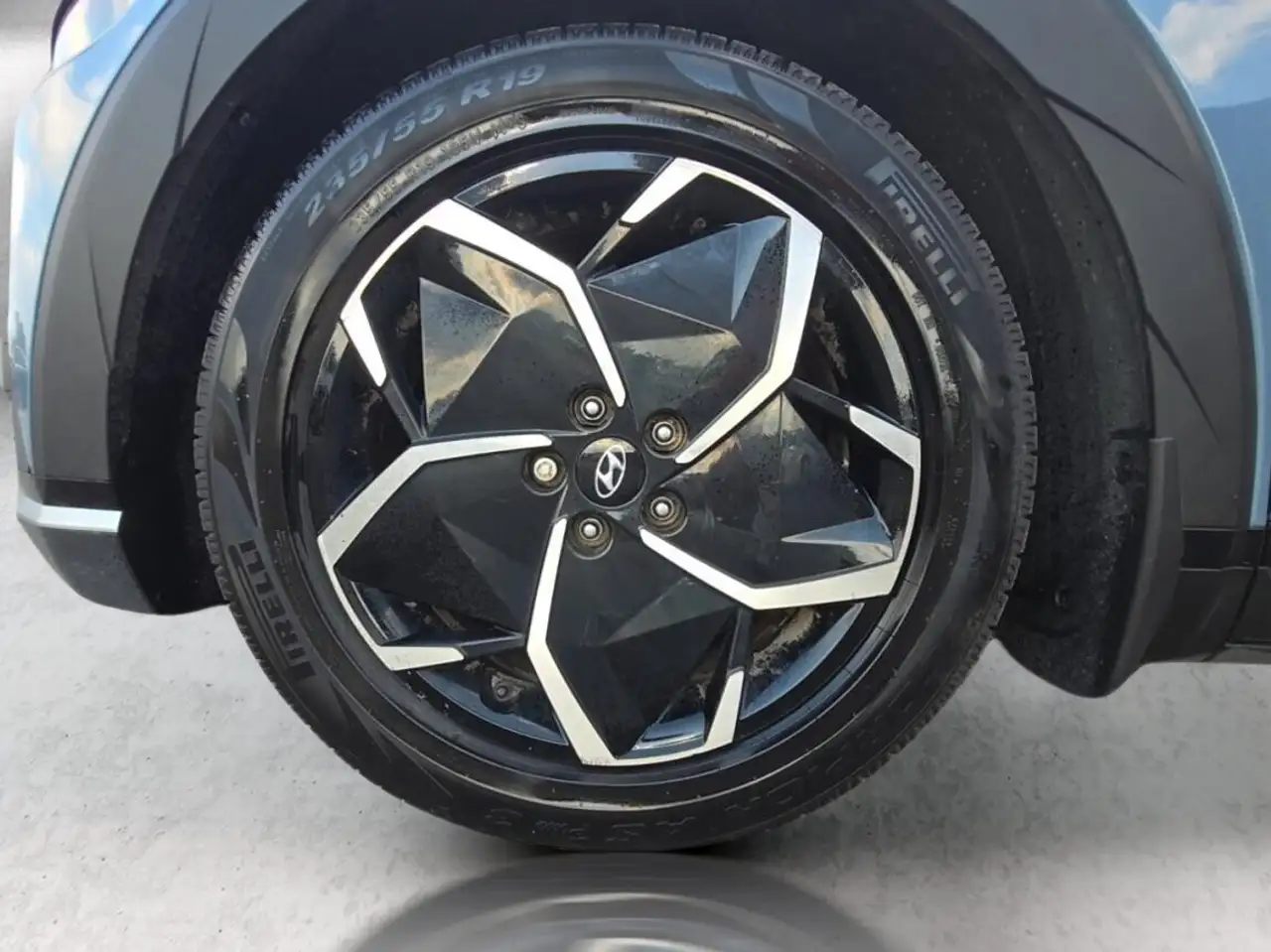 Hyundai IONIQ 5 снимка Hyundai IONIQ 5