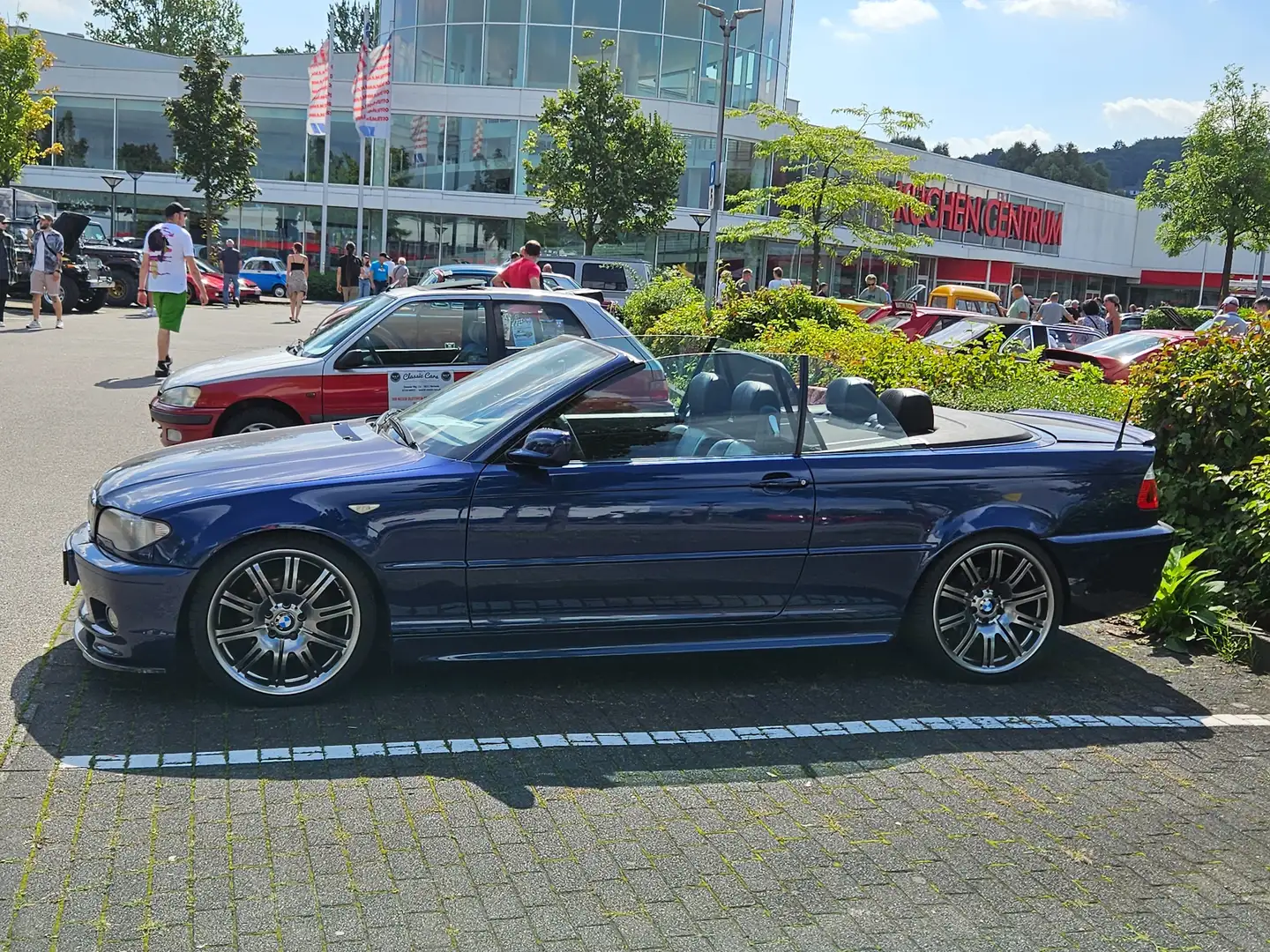 BMW 320 E 46 Cabrio M Paket Youngtimer Liebhaberfahrzeug Bleu - 1