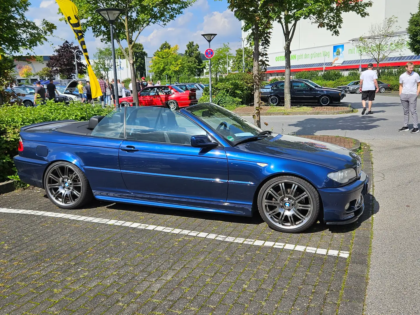 BMW 320 E 46 Cabrio M Paket Youngtimer Liebhaberfahrzeug Bleu - 2