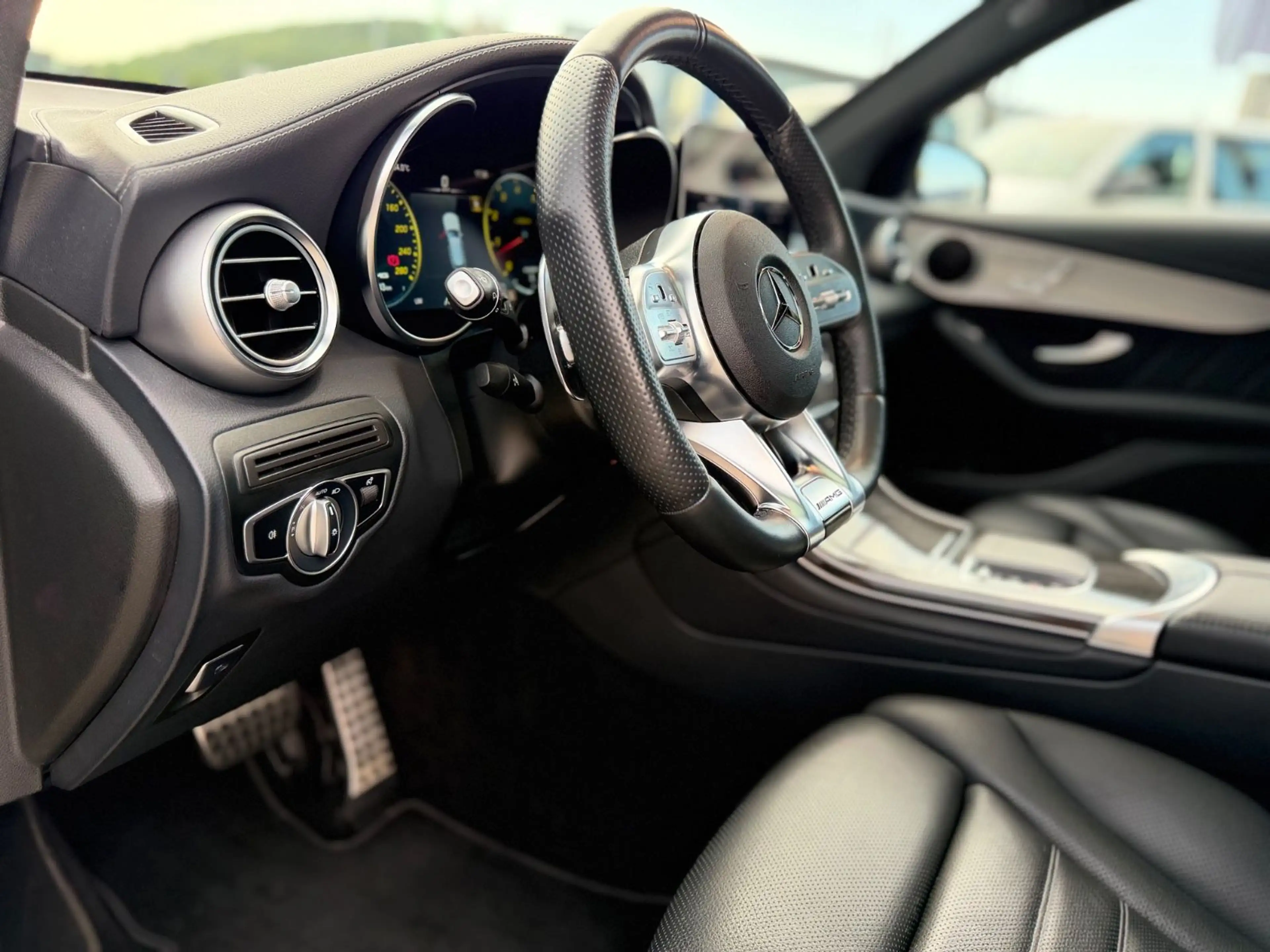 Mercedes-Benz GLC 43 AMG 4Matic — photo 14