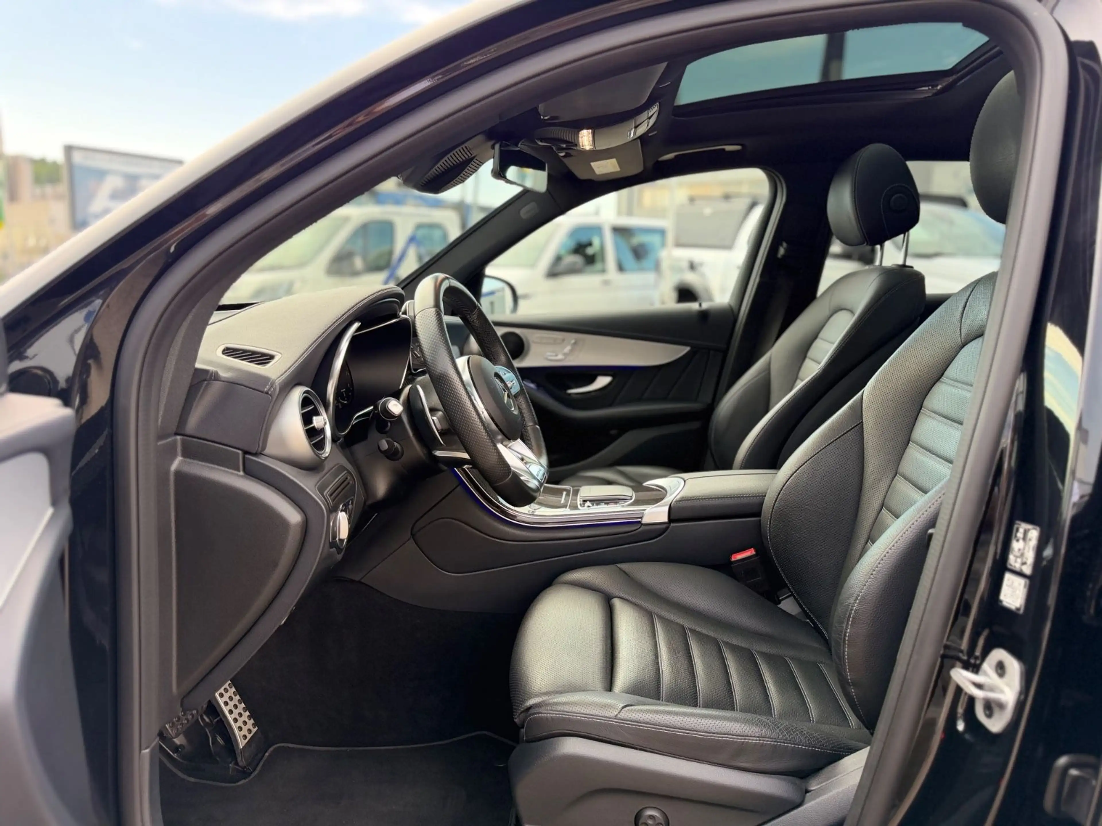 Mercedes-Benz GLC 43 AMG 4Matic — photo 12